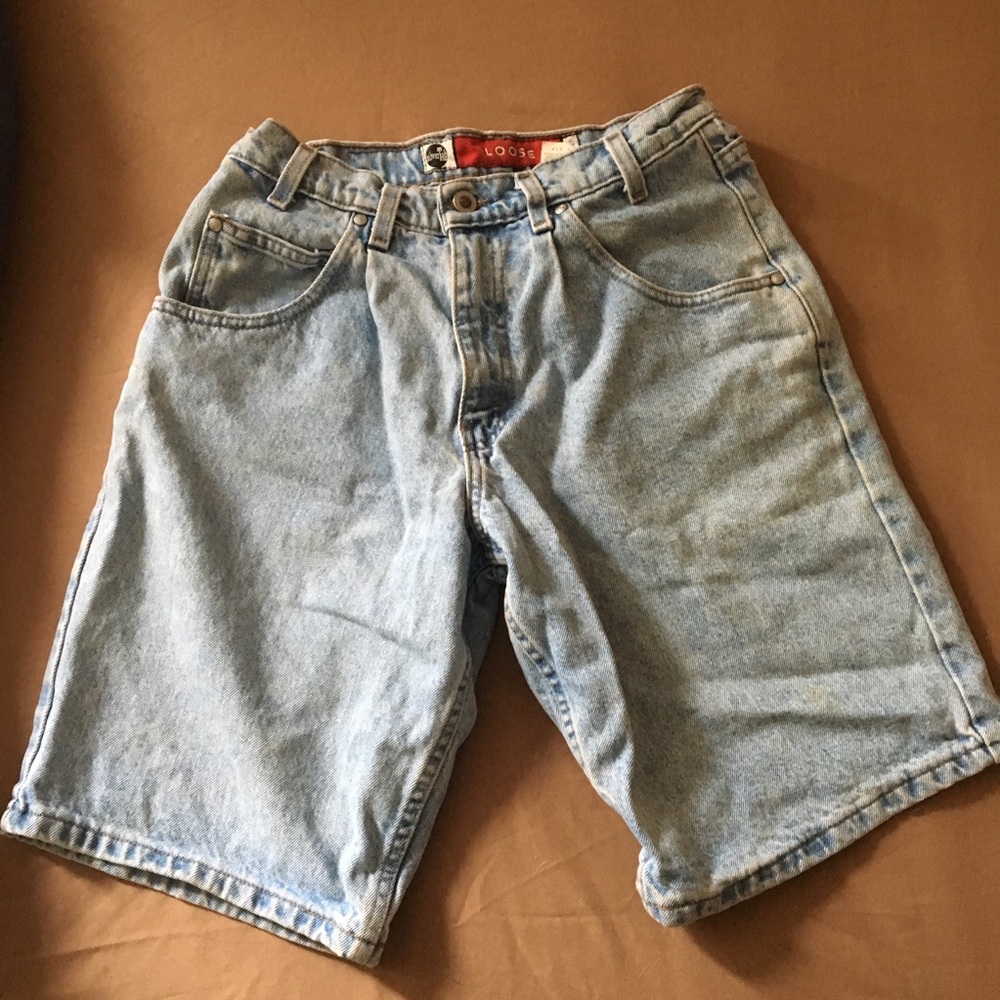 Vintage Levi’s silver tab denim shorts
